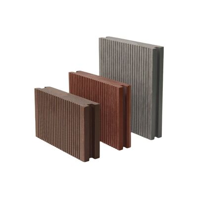 Dobra cena Wysokiej wytrzymałości Nowoczesne podłogi WPC odporne na działanie pogody Podłogi zewnętrzne kompozytowe do basenów ogrody Gładkie i przeciwpoślizgowe wodoodporne w Internecie